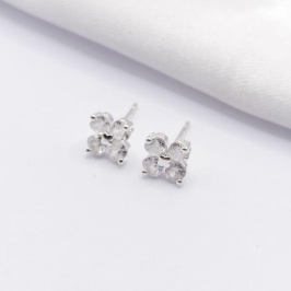 BRINCO PRATA FLOR 4 CRISTAIS