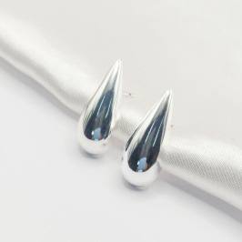 BRINCO PRATA UNHA DE GATO LISA