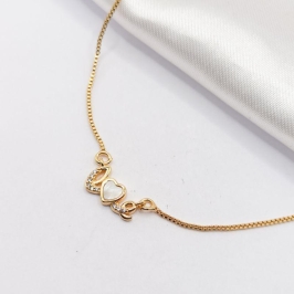 GARGANTILHA DOURADA CHOKER LOVE COM CRISTAL LEITOSO 40CM