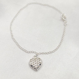 PULSEIRA PRATA CORAÇÃO ABAULADO RENDADO