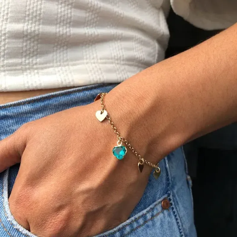 PL DOU CORAÇÃO ZIRCONIA VERDE E CORAÇÕES LISO