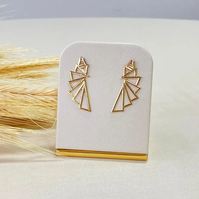 Brinco Dourado Ear Cuff
