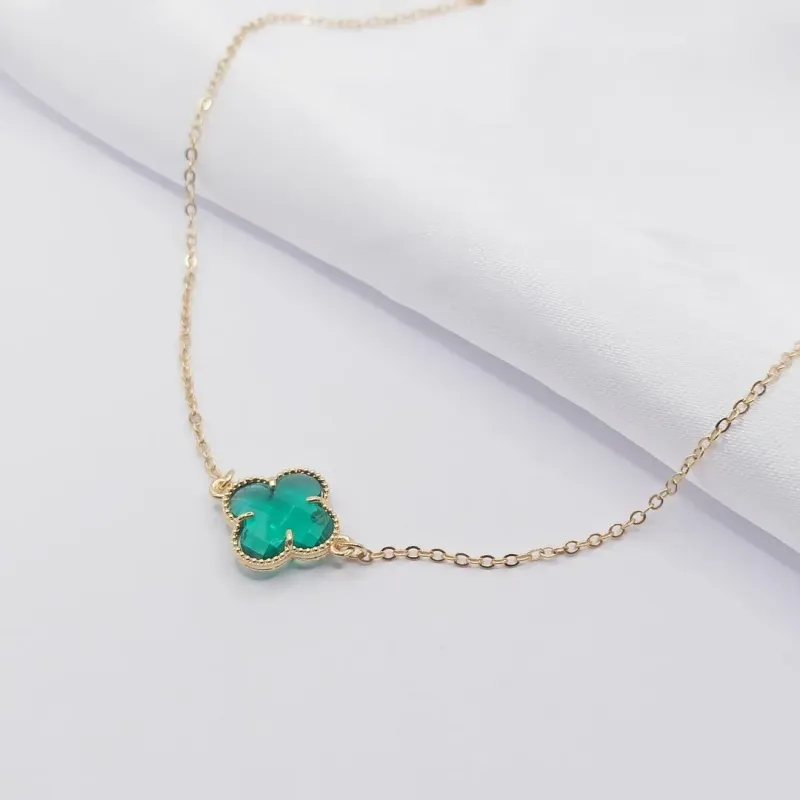 GARGANTILHA DOURADA CHOKER TREVO VAN CLEEF ESMERALDA 40CM