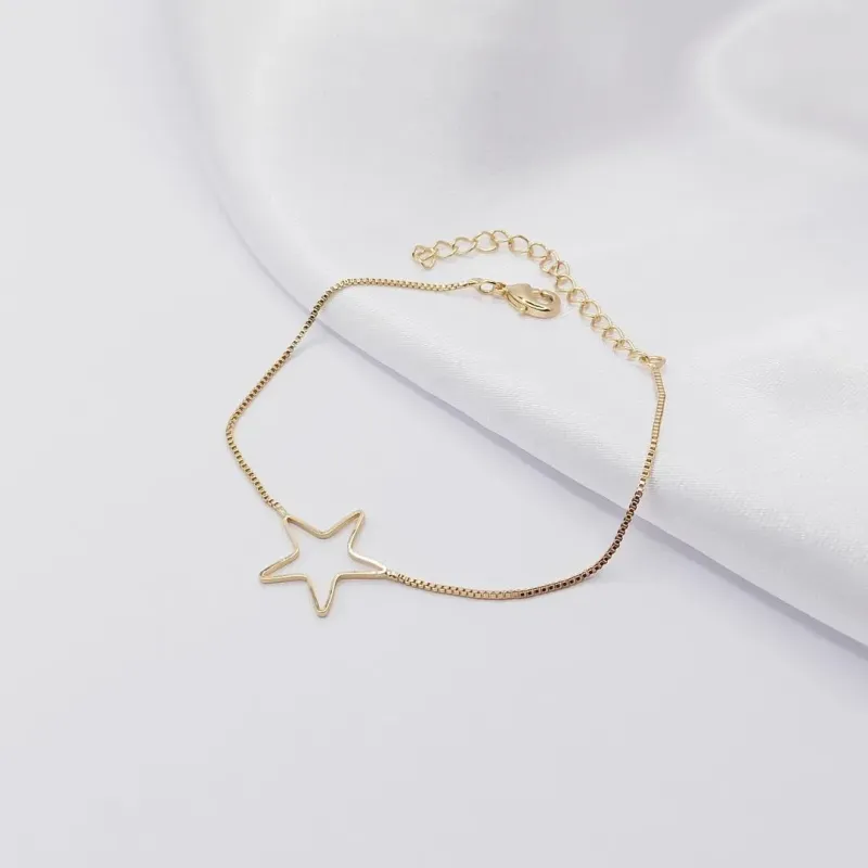 PULSEIRA DOURADA VENEZIANA COM ESTRELA VAZADA E LISA