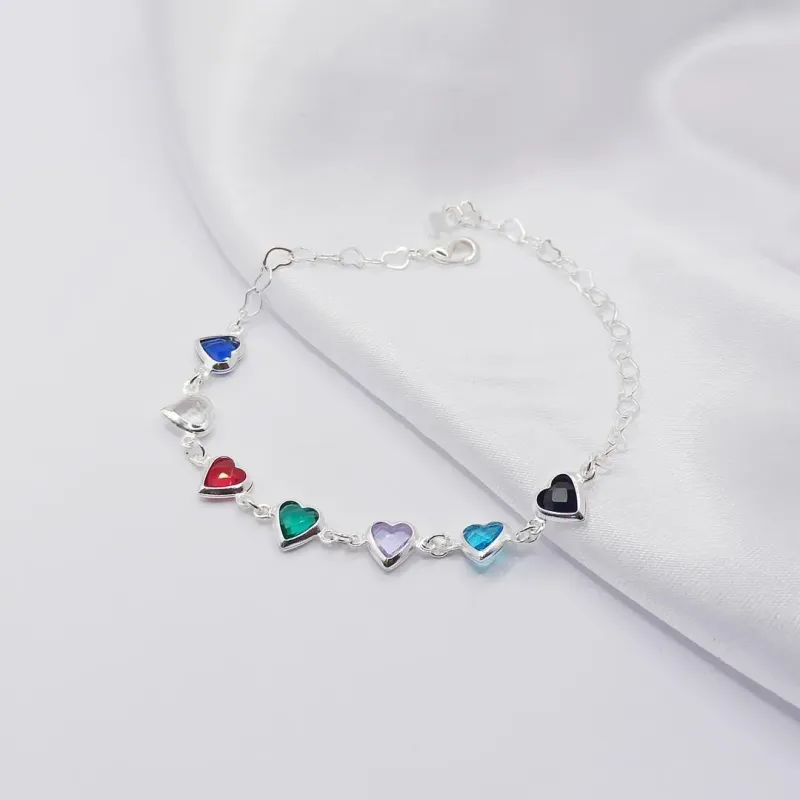 PULSEIRA PRATA COM MÚLTIPLOS CORAÇÕES COLORIDOS