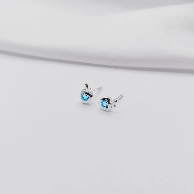 BRINCO PRATA MAÇÃ EM ZIRCÔNIA AZUL