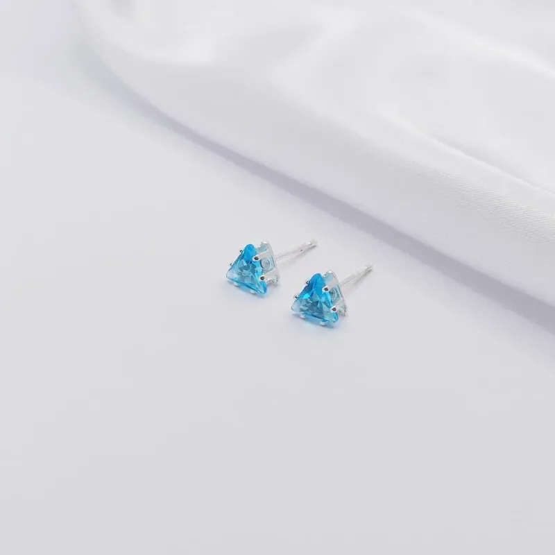 BRINCO PRATA TRIÂNGULO AZUL G