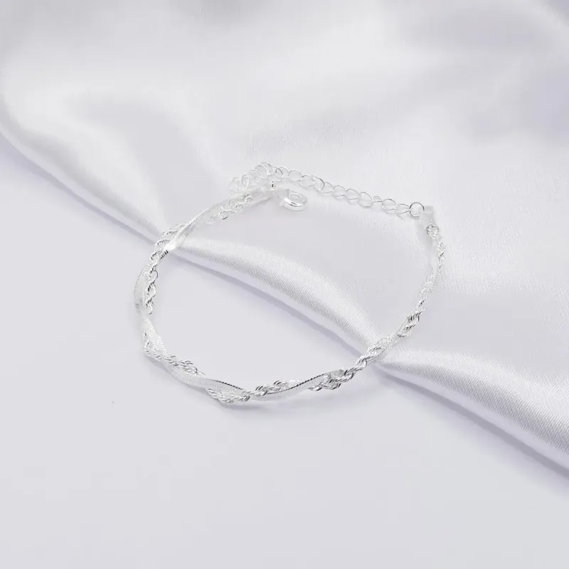 PULSEIRA PRATA DUPLA ENTRELAÇADA COM CORDÃO BAIANO E FITA