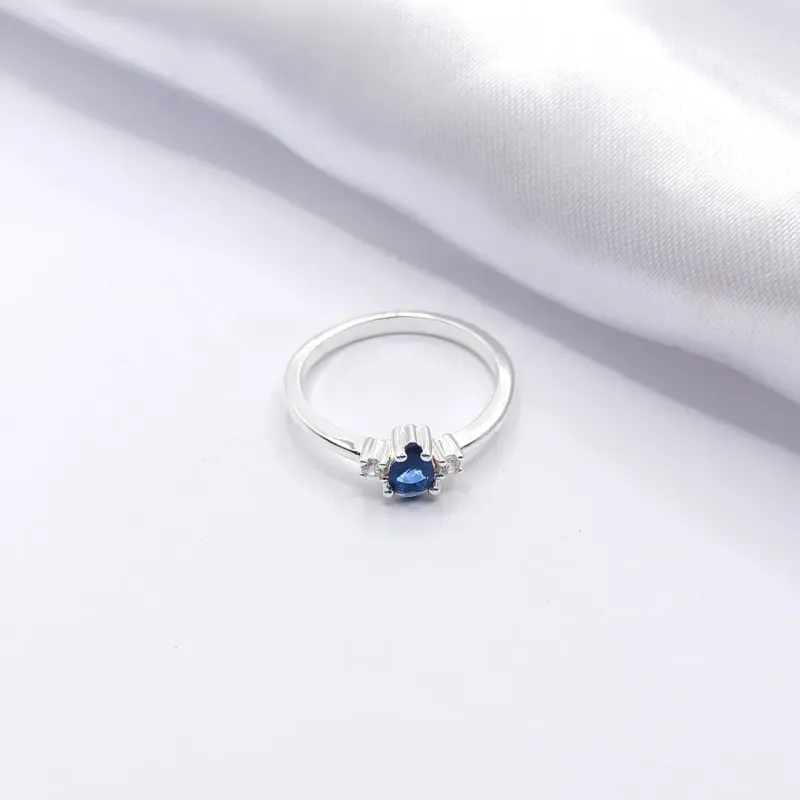ANEL PRATA SOLITÁRIO GOTA SAFIRA