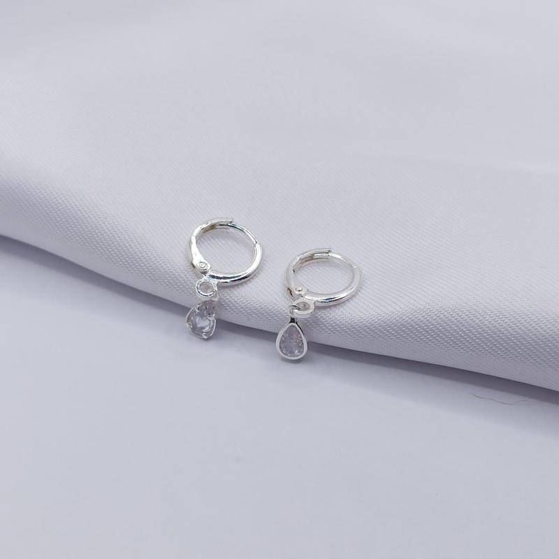 BRINCO PRATA ARGOLINHA CLICK COM GOTA CRISTAL