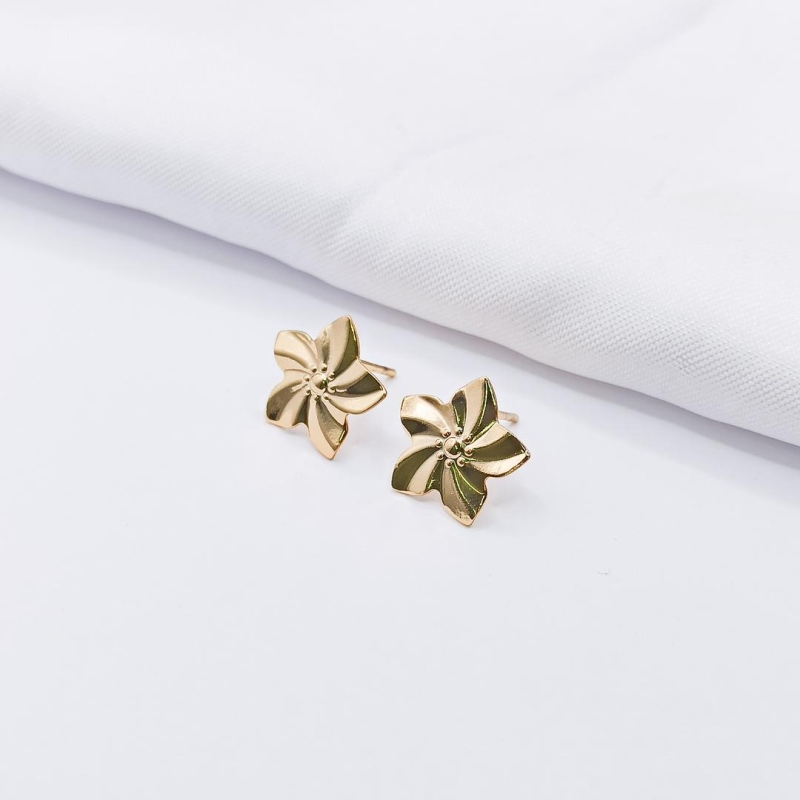 BRINCO DOURADO FLOR TORCIDA
