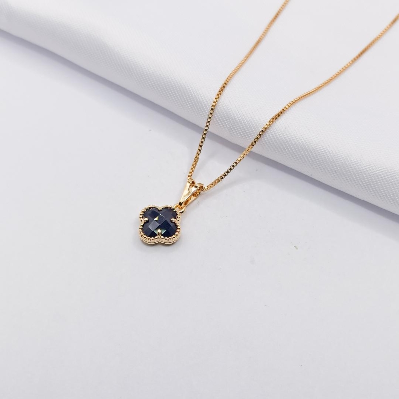 GARGANTILHA DOURADA INSPIRAÇÃO TREVO VAN CLEEF BLACK 45CM