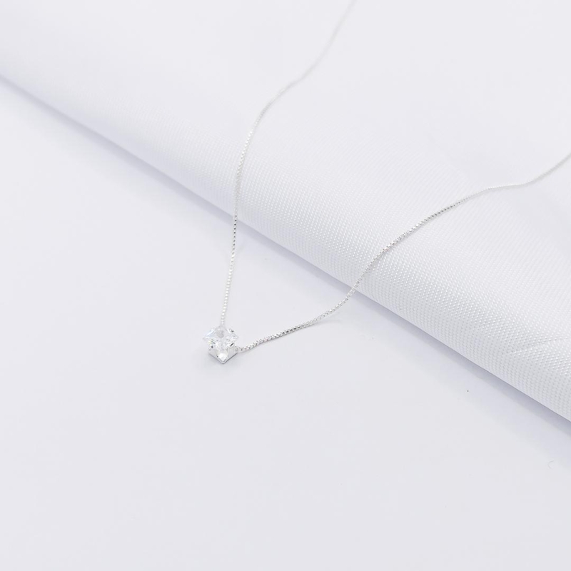 GARGANTILHA PRATA PONTO DE LUZ CRISTAL QUADRADO 45CM