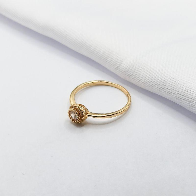 ANEL DOURADO SOLITÁRIO PONTO DE LUZ CRISTAL