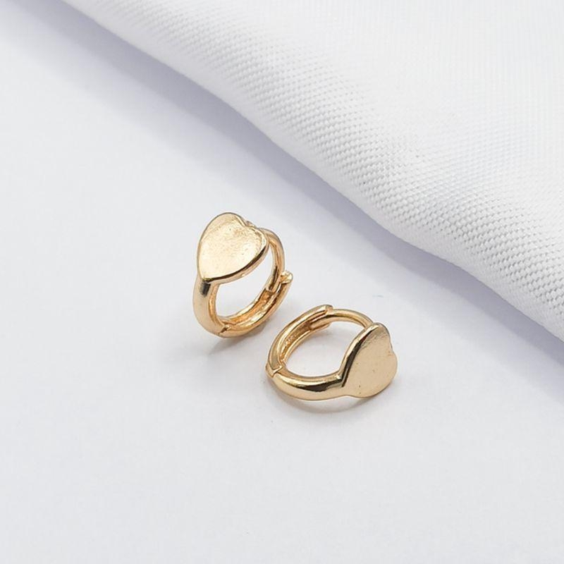 BRINCO DOURADO ARGOLINHA CLICK COM CORAÇÃO LISO