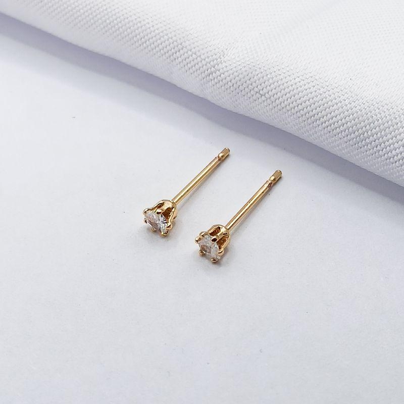 BRINCO DOURADO CORAÇÃO CRISTAL P