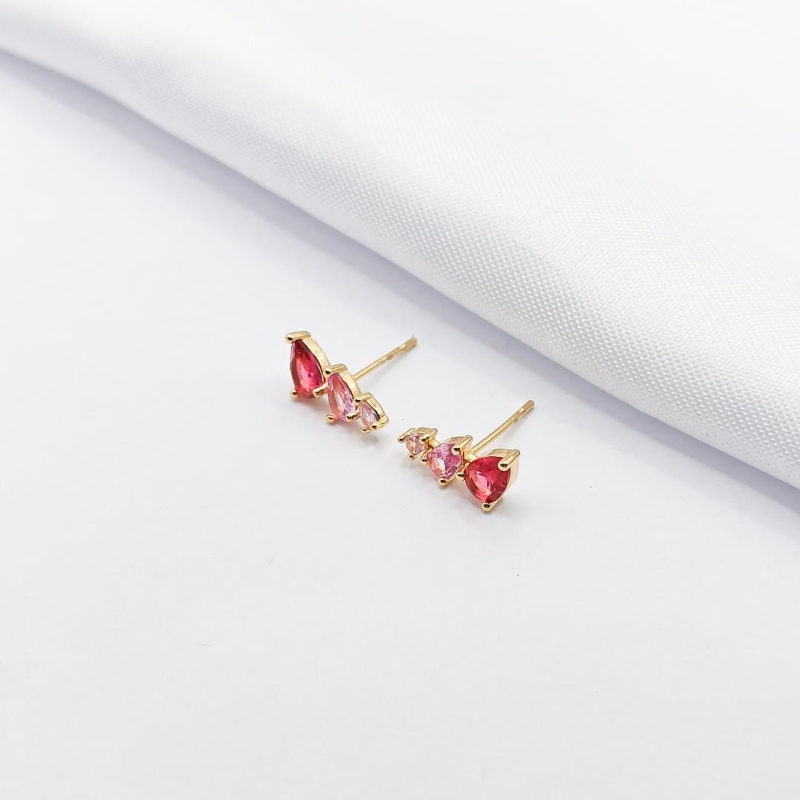 BRINCO DOURADO EAR CUFF GOTA DEGRADÊ ROSA