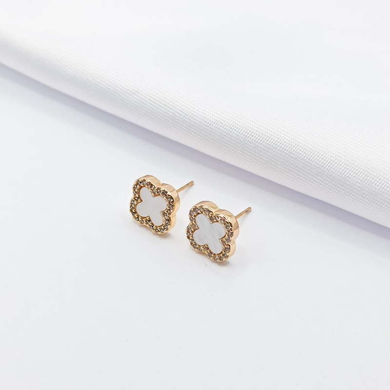 BRINCO DOURADO INSPIRAÇÃO TREVO VAN CLEEF MADREPÉROLA G