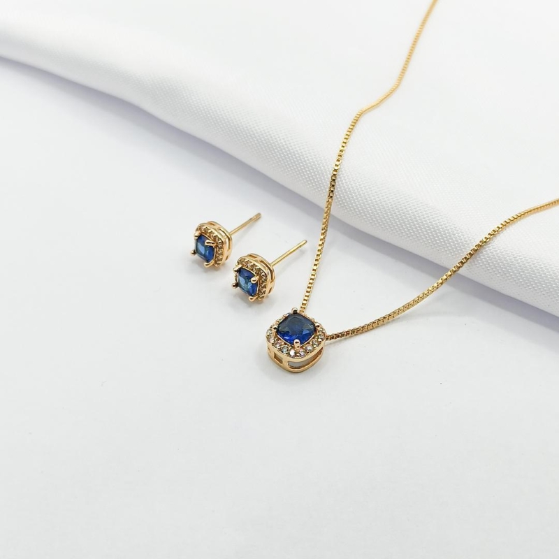 CONJUNTO DOURADO ZIRCÔNIA CARRÉ AZUL COM BORDA CRAVEJADA 45CM