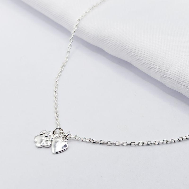 GARGANTILHA PRATA CHOKER PATINHA E CORAÇÃO 40CM
