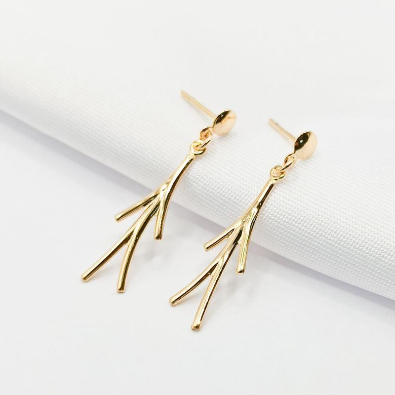 BRINCO DOURADO GALHOS