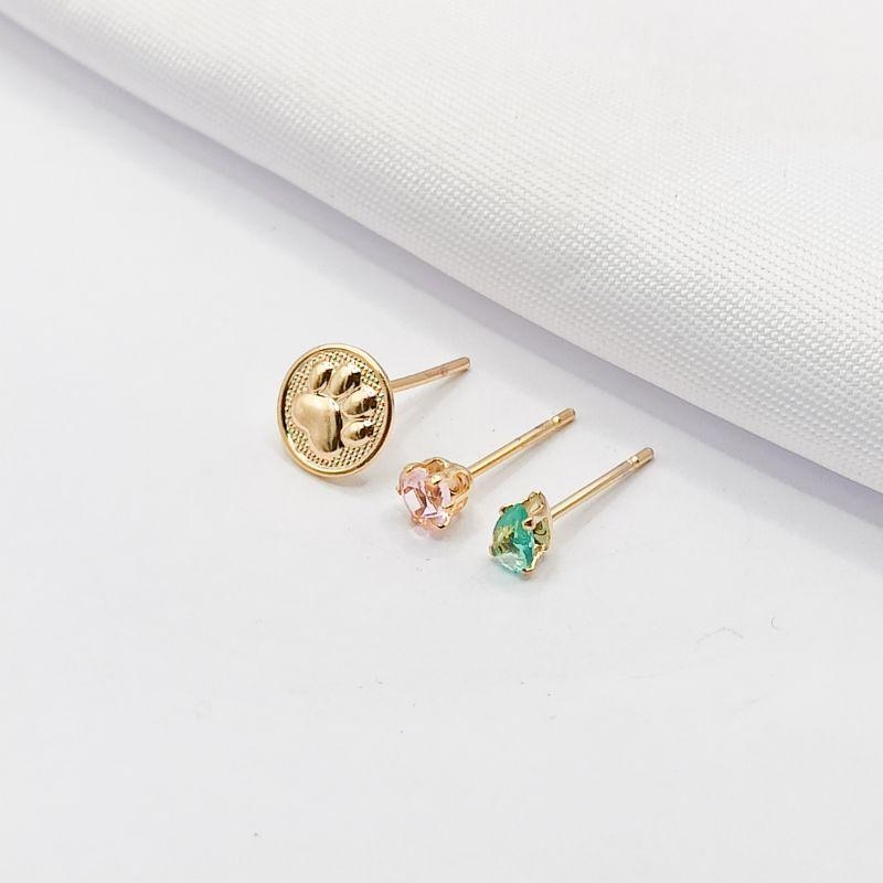 BRINCO DOURADO TRIO PATINHA COM GOTA AZUL E ROSA