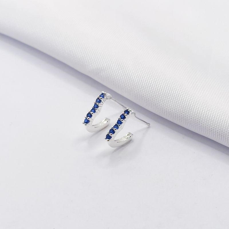 BRINCO PRATA ARGOLA CORAÇÃO ZIRCÔNIA AZUL P