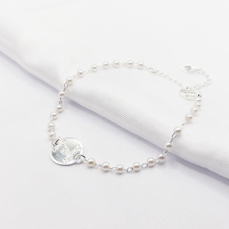 PULSEIRA PRATA PÉROLA COM MEDALHINHA 