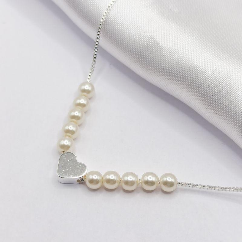 GARGANTILHA PRATA CHOKER CORAÇÃO LISO E PÉROLA 40CM