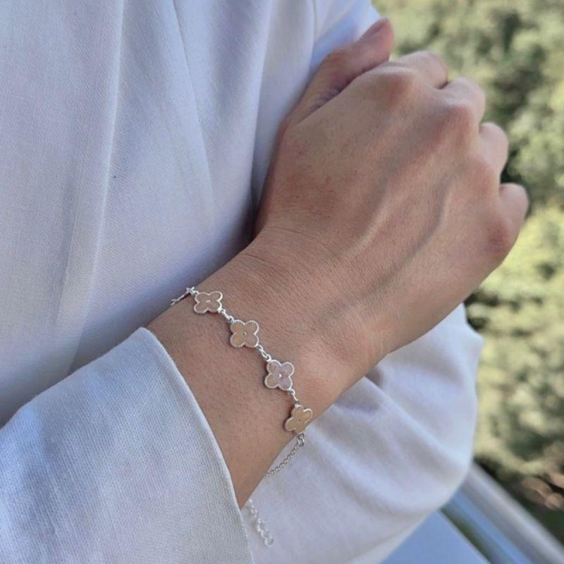 Pulseira Prata Trevos Preto Resinados