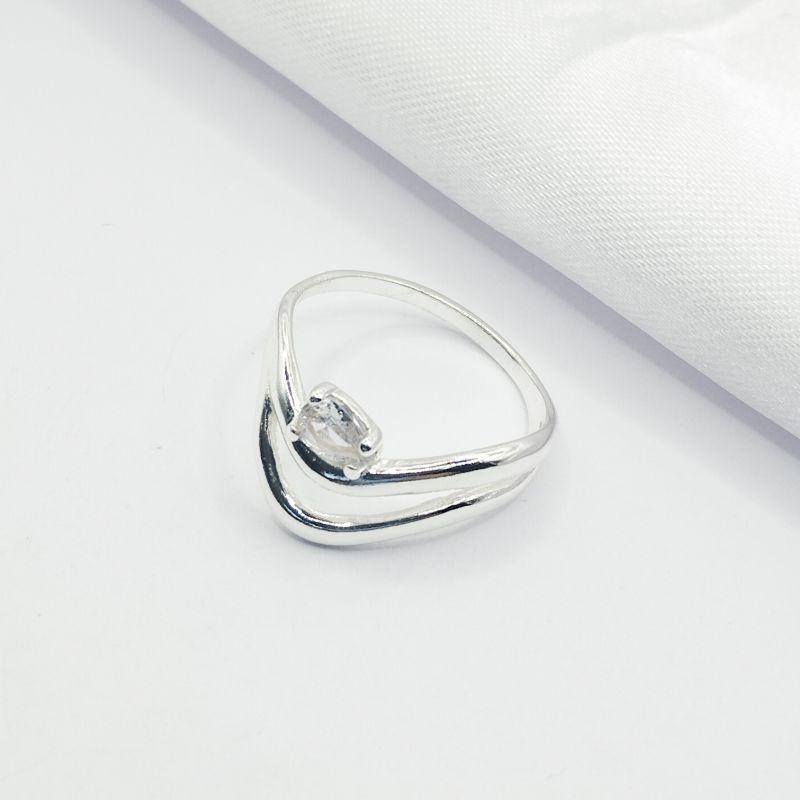 ANEL PRATA DOIS FIO EM V PEDRA GOTA