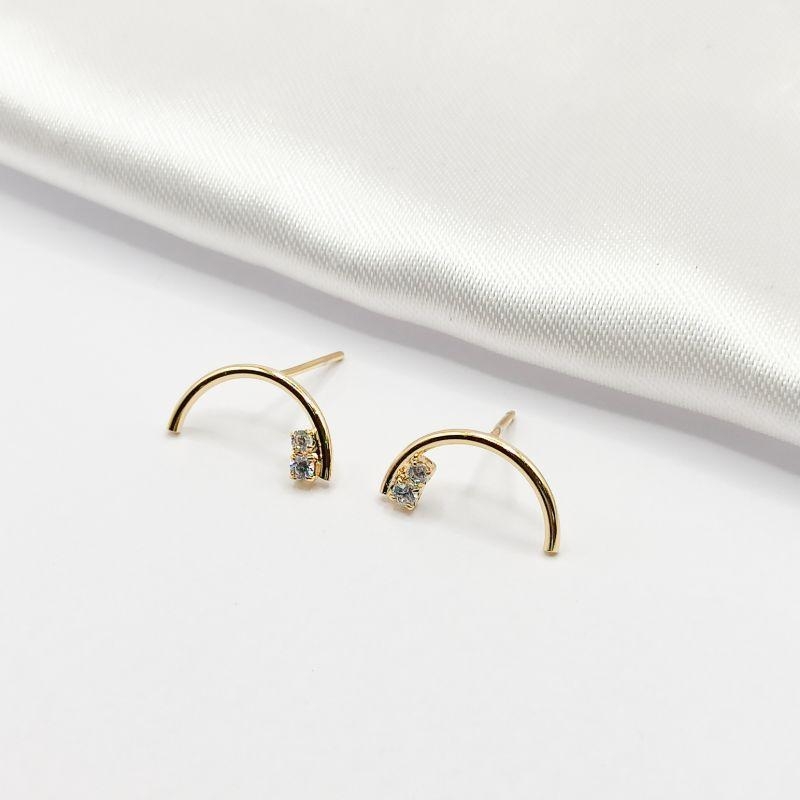 BRINCO DOURADO FIO 2 ZIRCÔNIAS