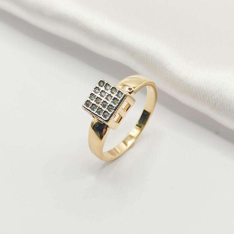 ANEL DOURADO PAVÊ QUADRADO COM ZIRCÔNIAS