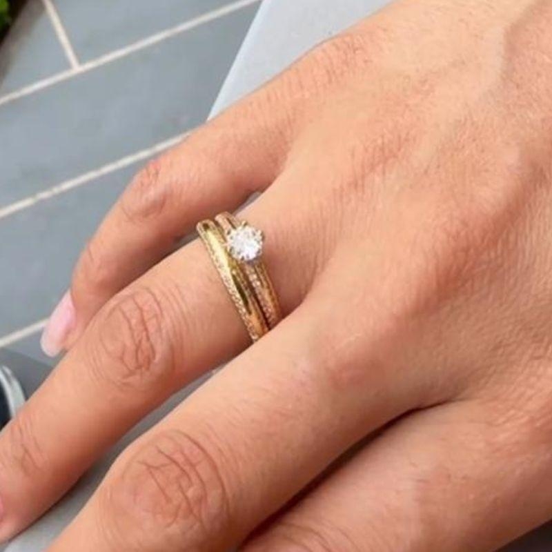 ANEL DOURADO PONTO DE LUZ COM ZIRCÔNIAS