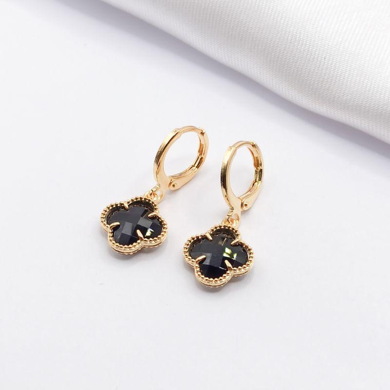 BRINCO DOURADO ARGOLINHA CLICK TREVO VAN CLEEF BLACK