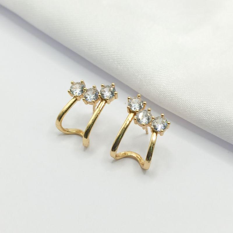 BRINCO DOURADO EAR CUFF 3 CRISTAIS