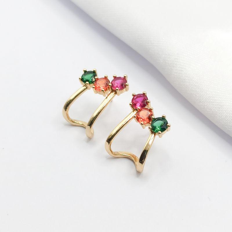 BRINCO DOURADO EAR CUFF 3 CRISTAIS COLORIDOS
