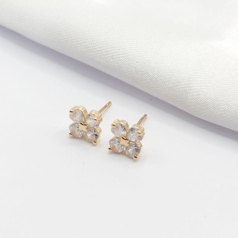 BRINCO DOURADO FLOR 4 CRISTAIS