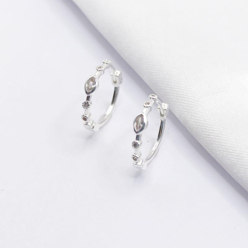 BRINCO PRATA ARGOLA CLICK ZIRCÔNIA E NAVETE