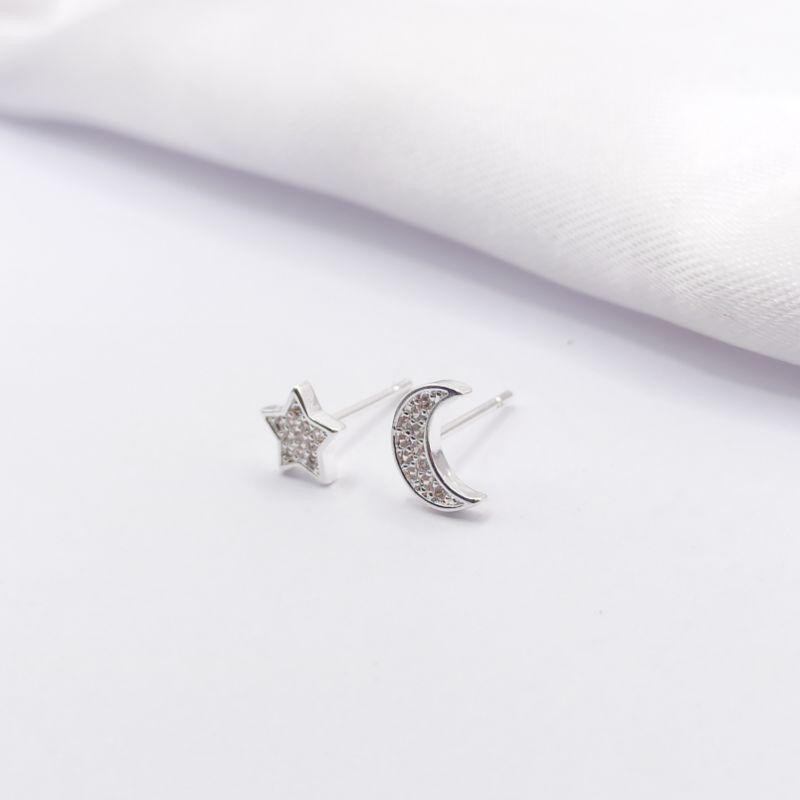 BRINCO PRATA DUPLO ESTRELA E LUA CRAVEJADOS