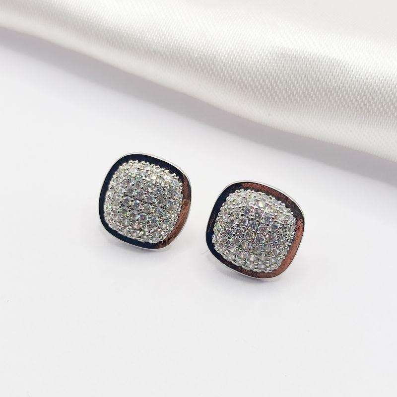 BRINCO RÓDIO QUADRADO COM BASE OVAL CRAVEJADA