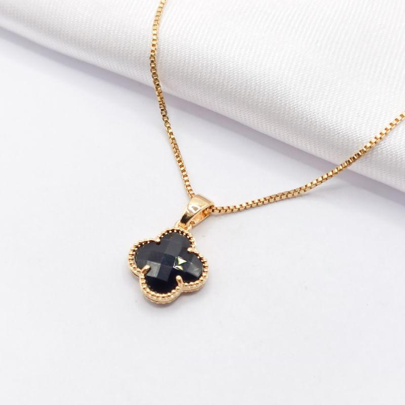 GARGANTILHA DOURADA TREVO VAN CLEFF BLACK 45CM