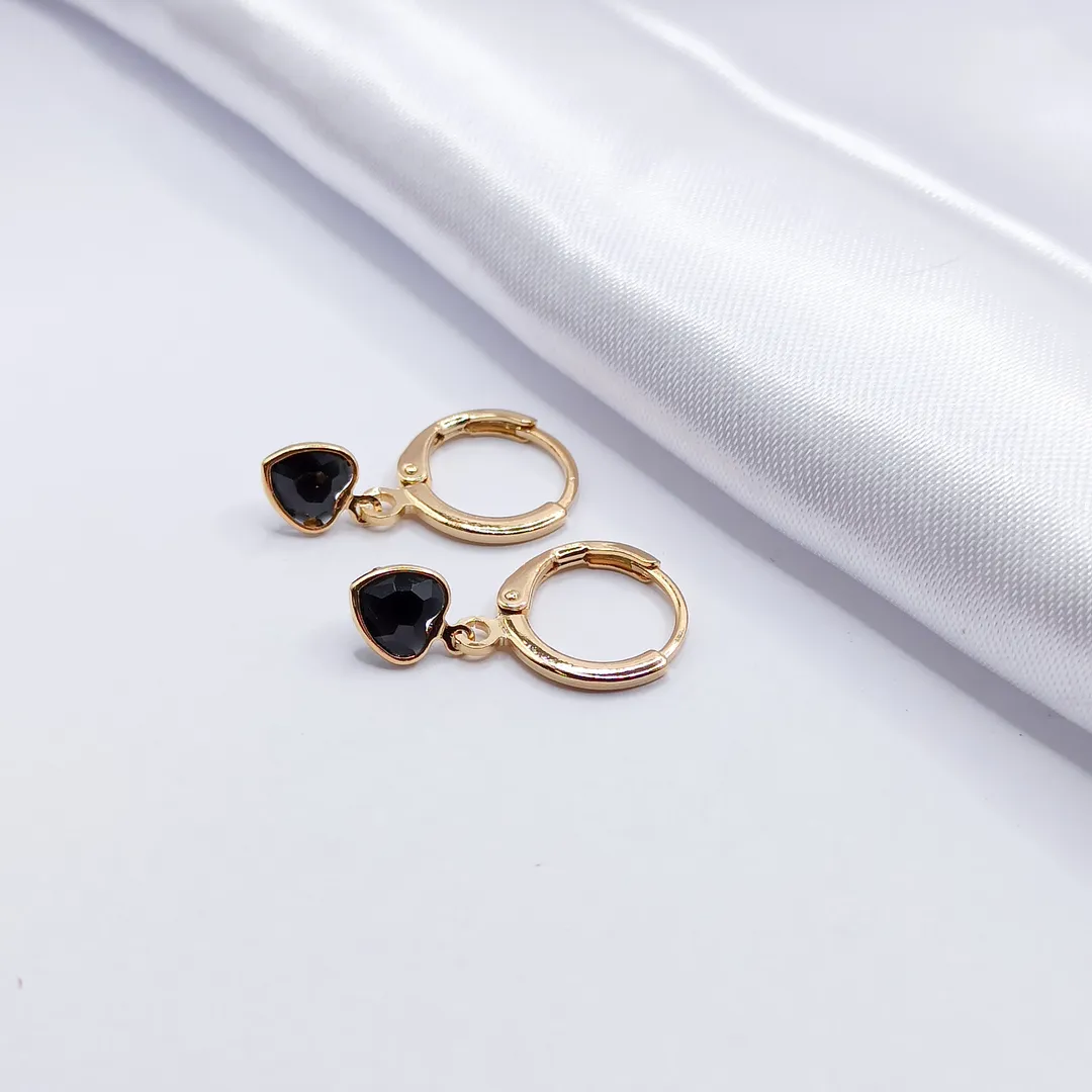 BRINCO DOURADO ARGOLINHA CLICK CORAÇÃO BLACK