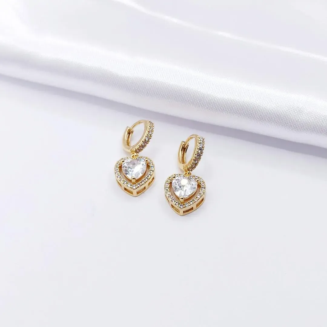 BRINCO DOURADO ARGOLINHA CLICK CORAÇÃO CRISTAL COM BORDA CRAVEJADA