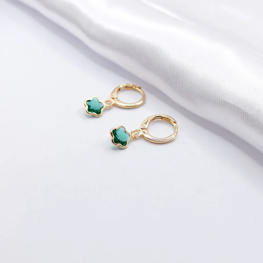BRINCO DOURADO ARGOLINHA CLICK FLORZINHA VERDE