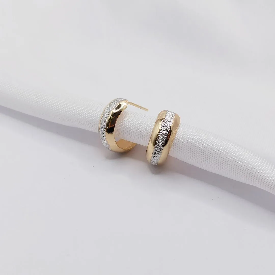 BRINCO DOURADO ARGOLINHA COM DETALHE DIAMANTADO EM PRATA G