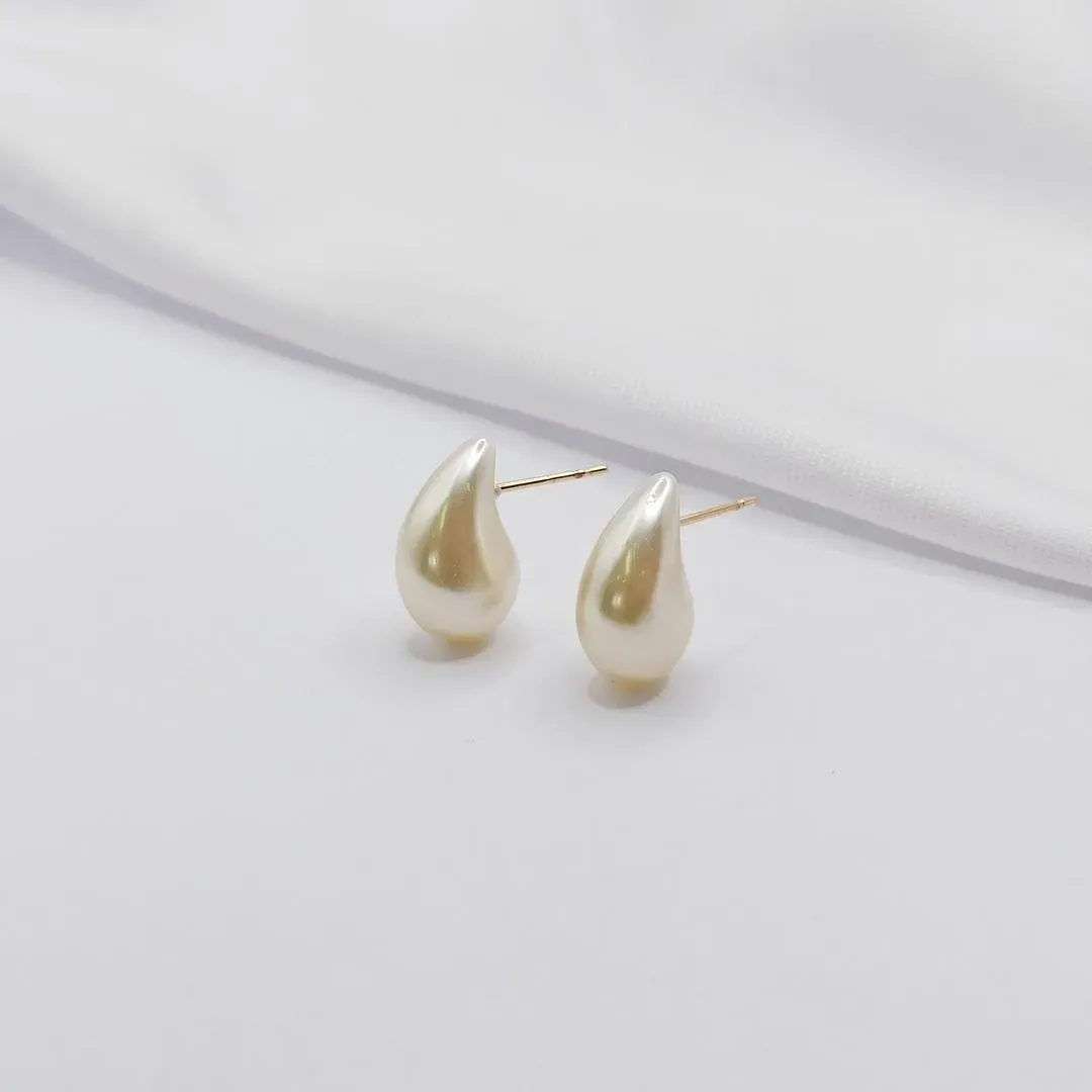 BRINCO DOURADO GOTA PÉROLA LISA
