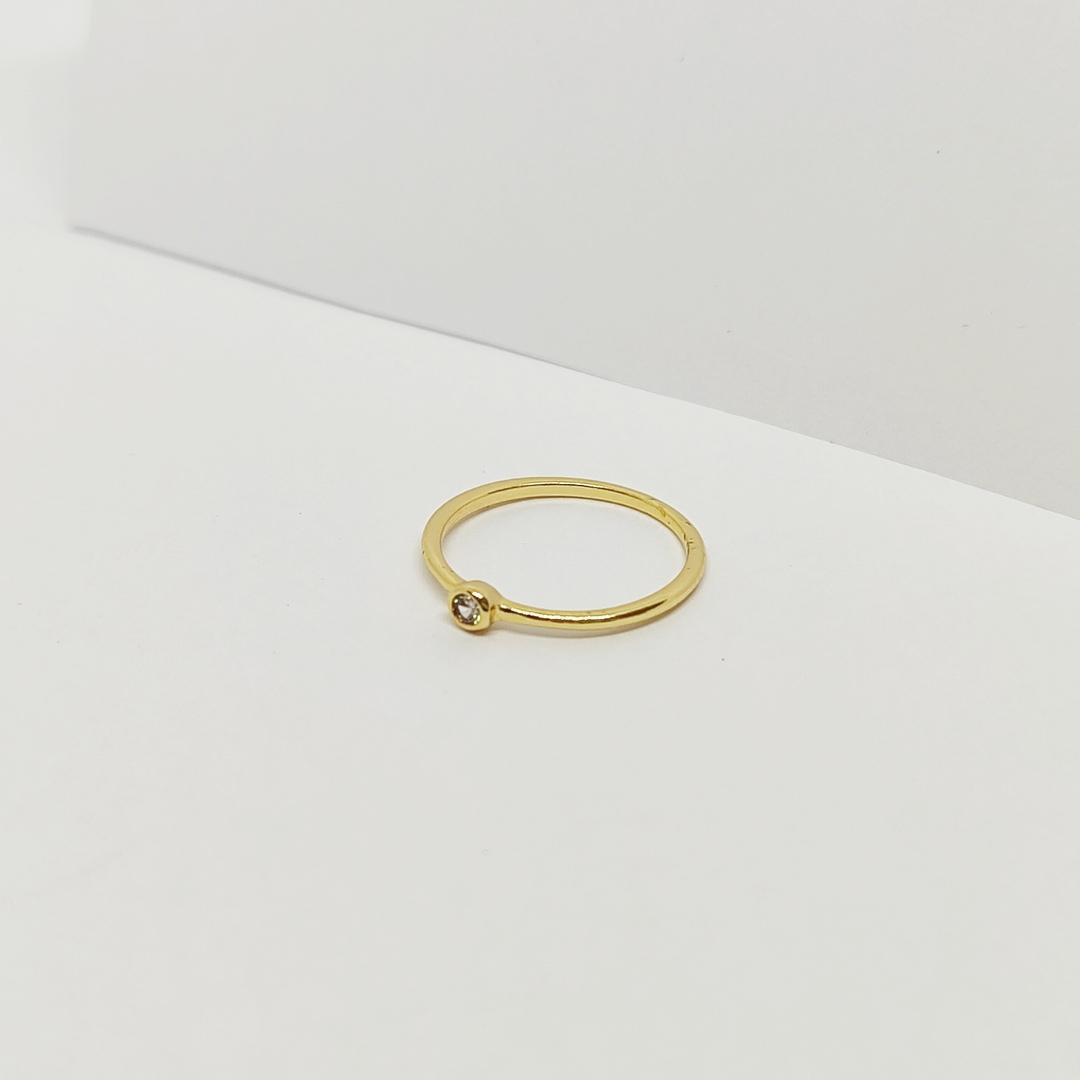 ANEL DOURADO SOLITÁRIO MINI PONTO DE LUZ