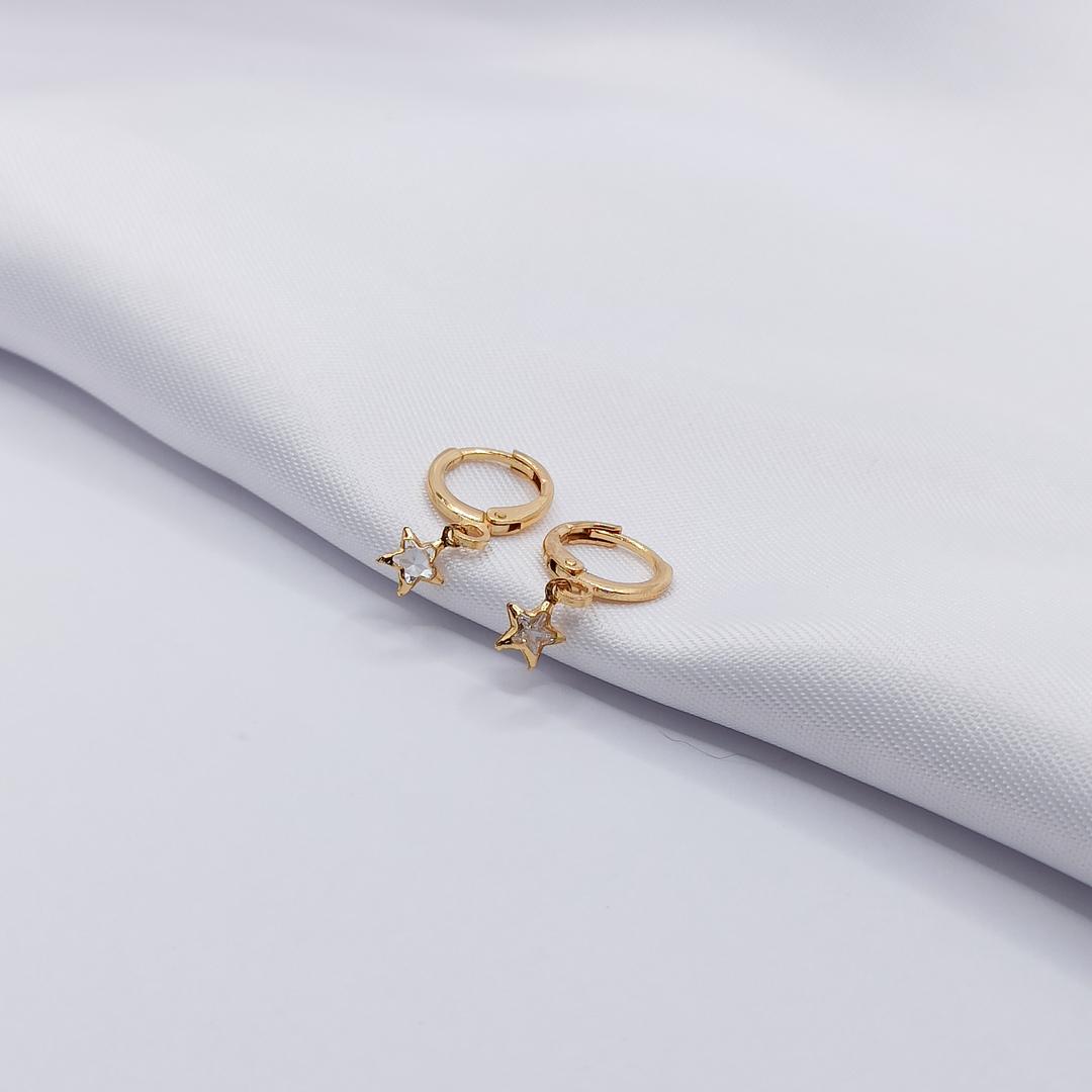 BRINCO DOURADO ARGOLINHA CLICK COM ESTRELA CRISTAL