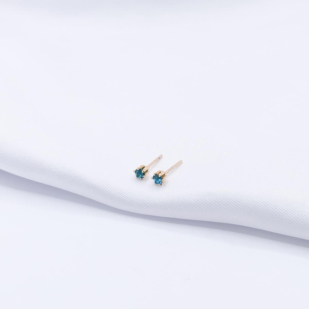 BRINCO DOURADO PONTO DE LUZ AZUL 4MM
